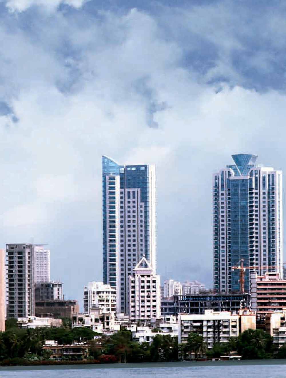 Ahuja Towers Image